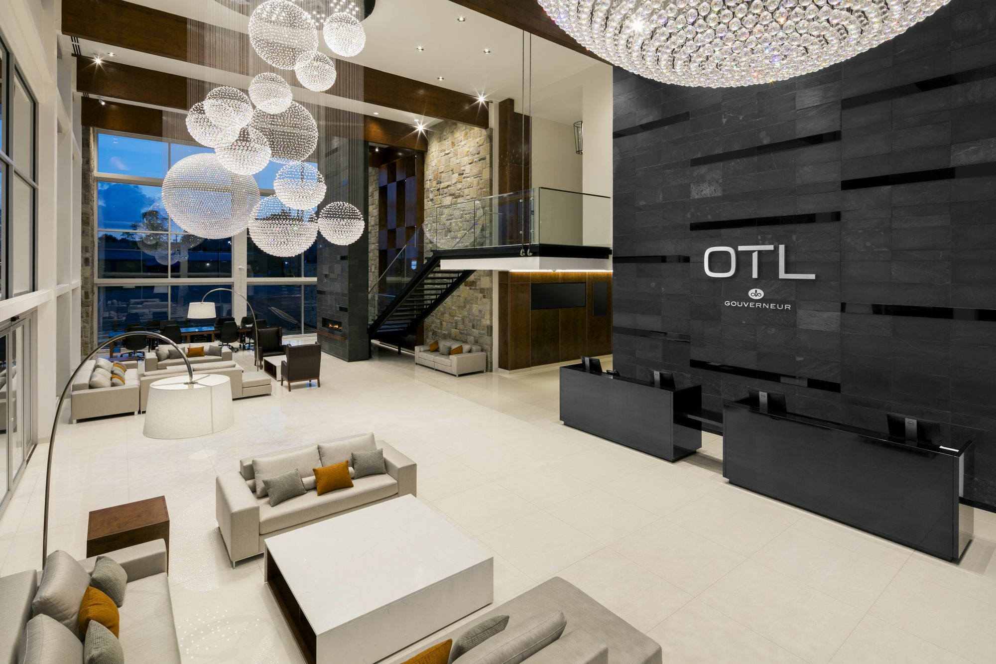 Otl Gouverneur Sherbrooke Bagian luar foto OTL's lobby